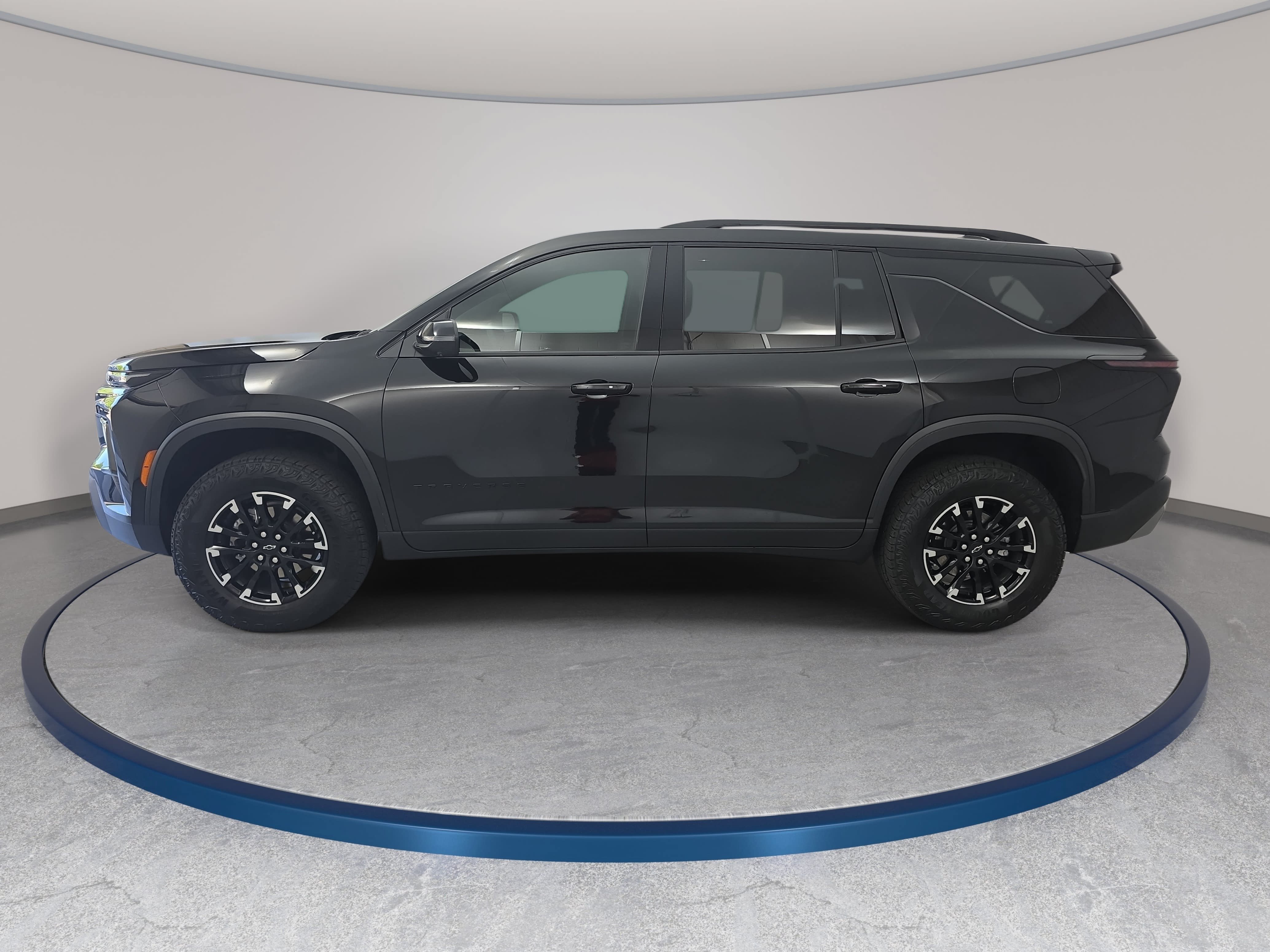 Used 2026 Chevrolet Traverse Z71 w/ Driver Confidence Package AWD/4WD image 8