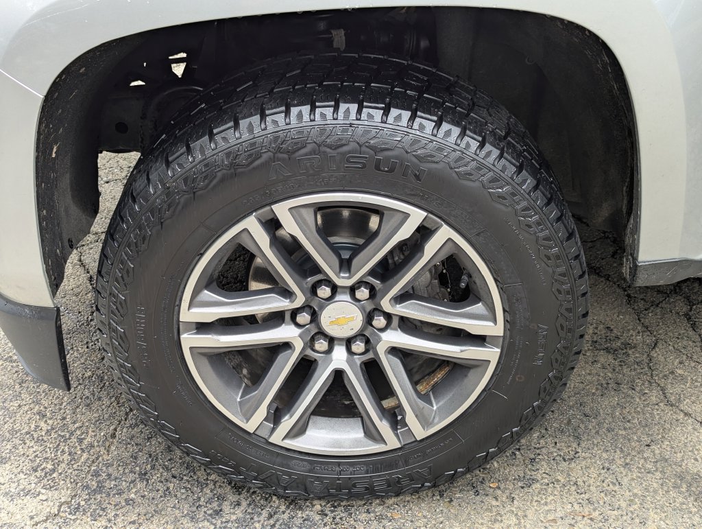 Used 2020 Chevrolet Colorado W/T w/ Custom Special Edition AWD/4WD image 13