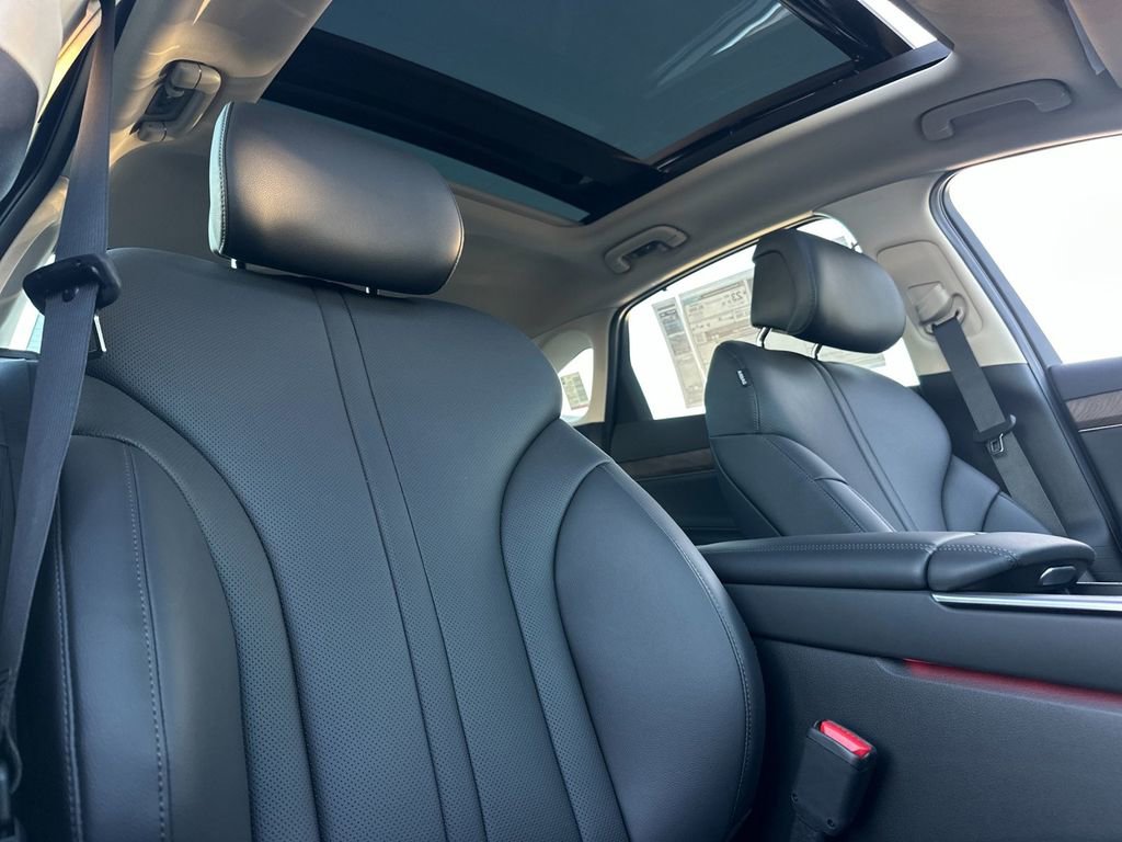 New 2026 Genesis G80 2.5T Advanced image 16
