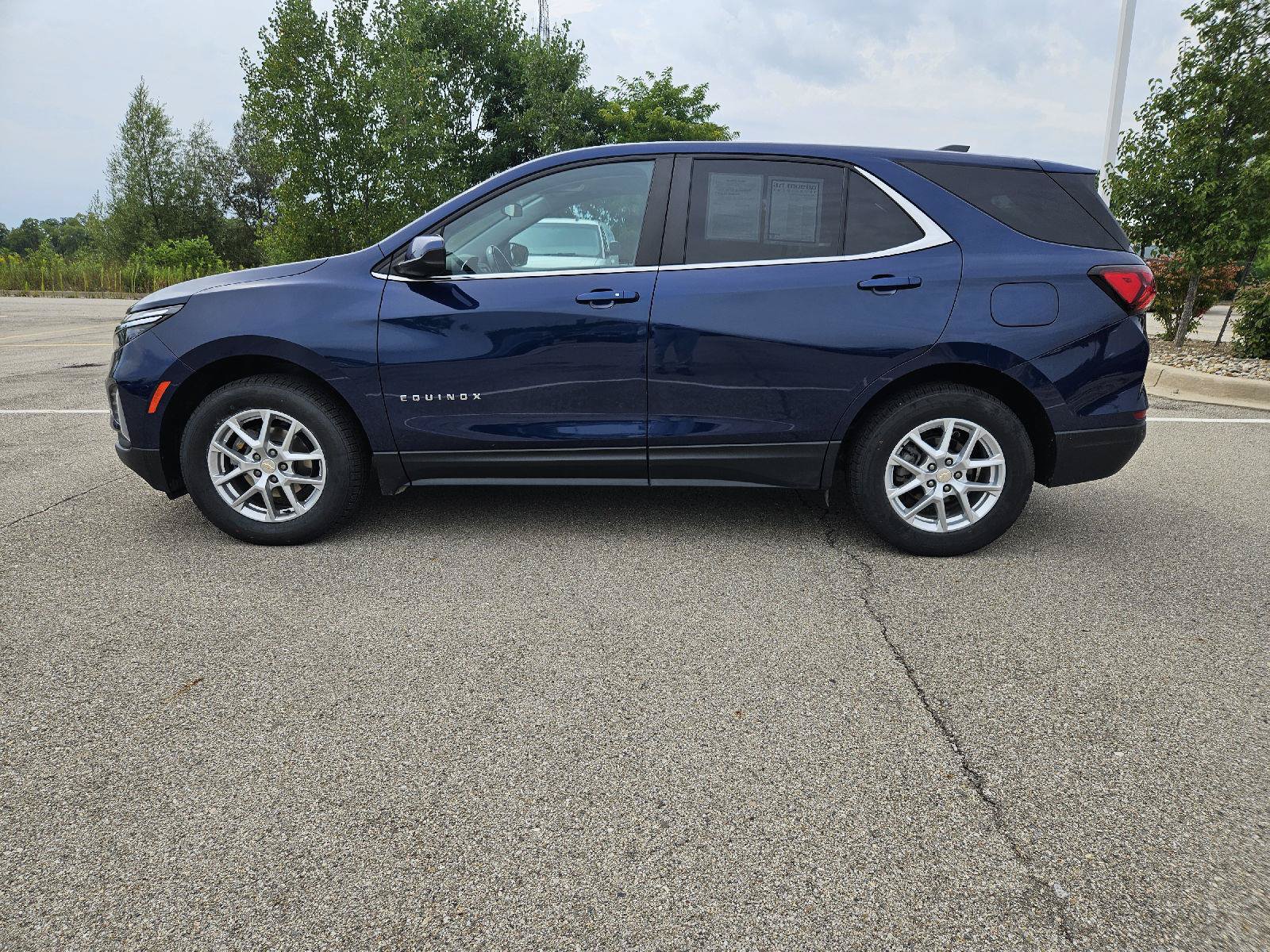 Used 2022 Chevrolet Equinox LT AWD/4WD image 4