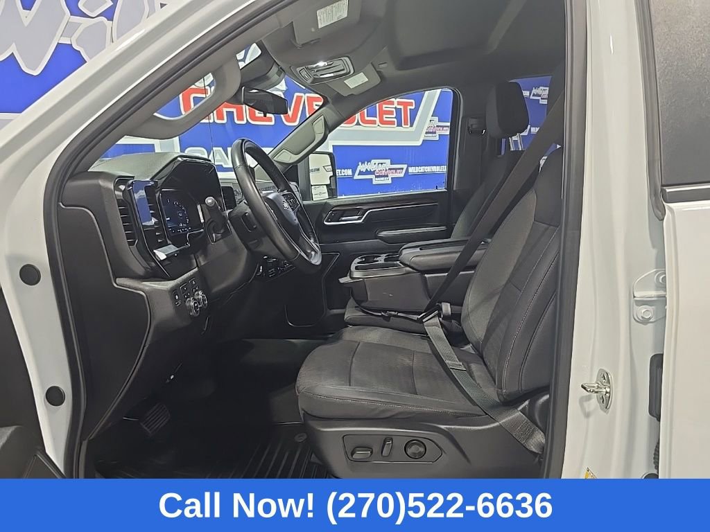 Used 2025 Chevrolet Silverado 2500 LT w/ Convenience Package image 15