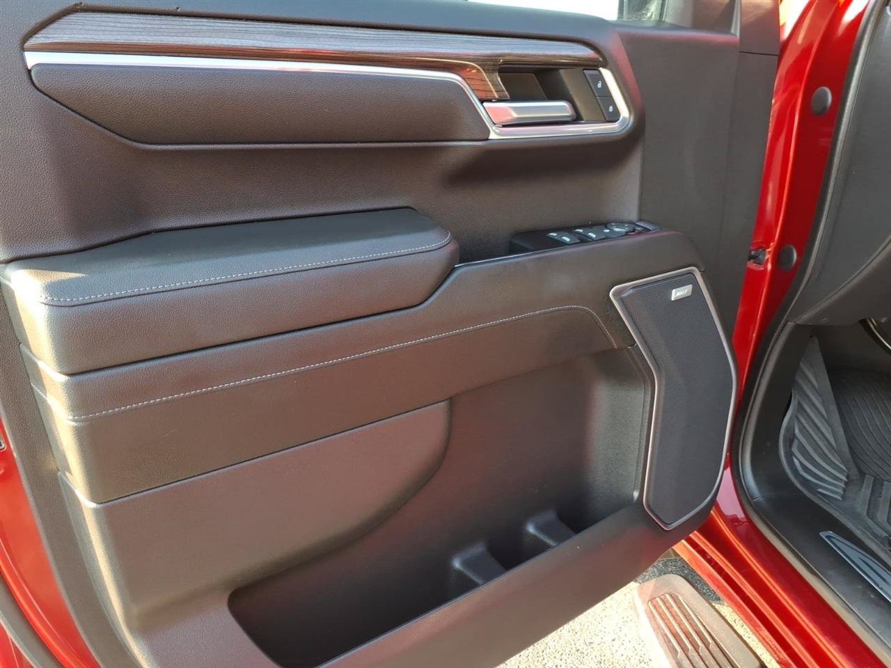 Used 2022 Chevrolet Silverado 1500 LT Trail Boss w/ Convenience Package II AWD/4WD image 12
