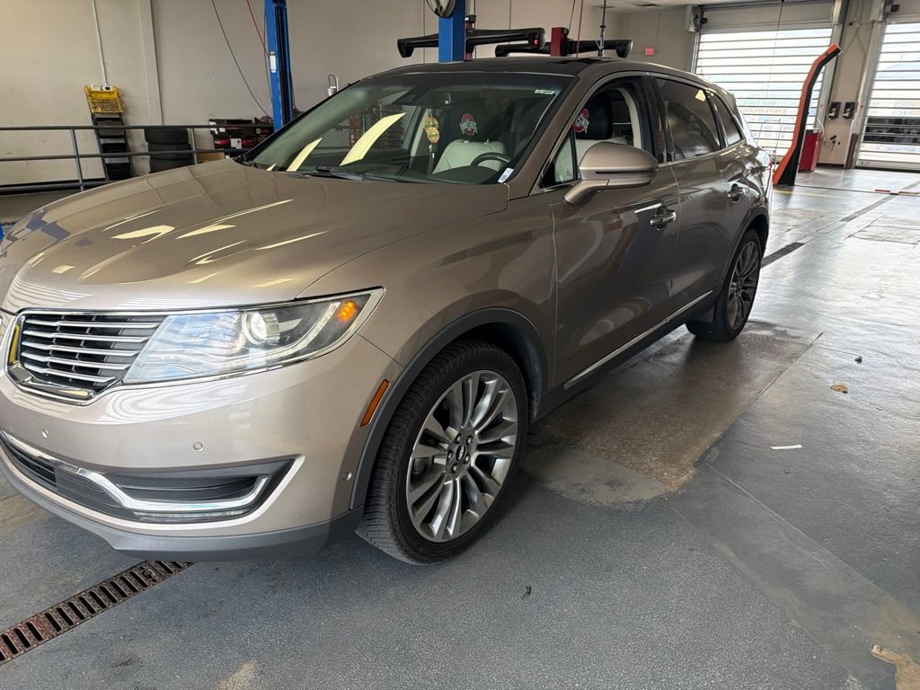 Used 2018 Lincoln MKX Reserve w/ Driver Assistance Package AWD/4WD image 4