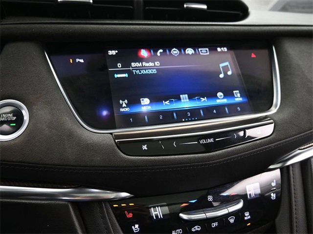 Used 2017 Cadillac XT5 Platinum image 34