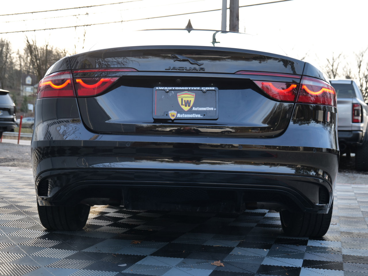 Used 2024 Jaguar XF R-Dynamic SE image 69