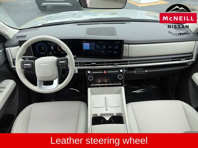 Used 2025 Hyundai Santa Fe SEL AWD/4WD image 16