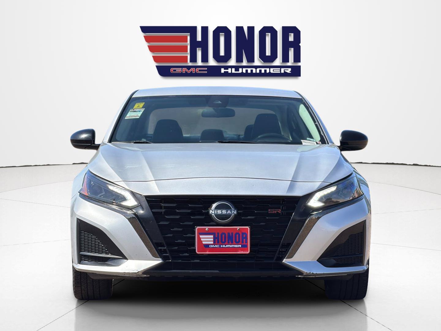 Used 2024 Nissan Altima 2.5 SR FWD image 9