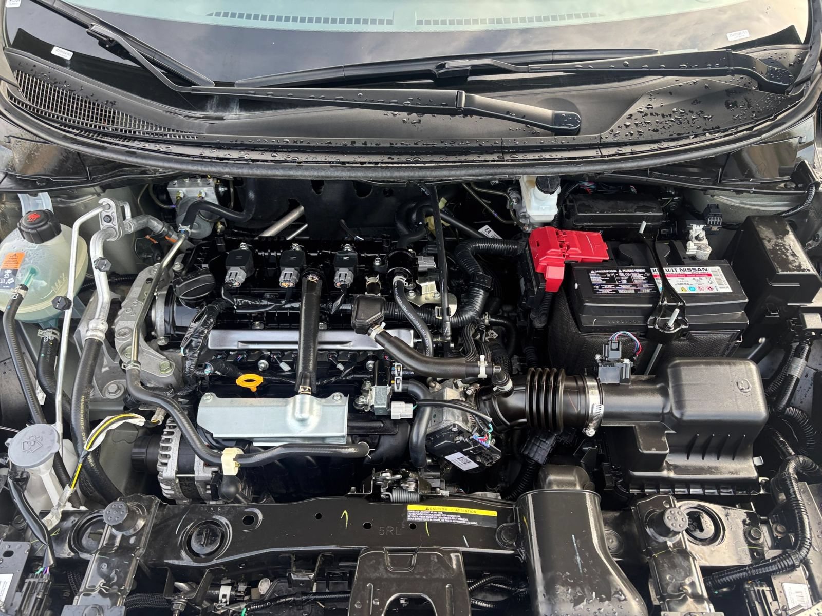 Used 2025 Nissan Versa SV FWD image 30