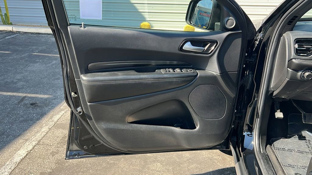 Used 2023 Dodge Durango SXT image 13