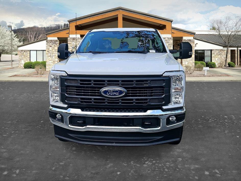 Used 2024 Ford F250 XL w/ XL Driver Assist Package AWD/4WD image 2