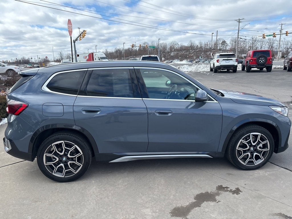 Used 2025 BMW X1 xDrive28i w/ Technology Package image 5