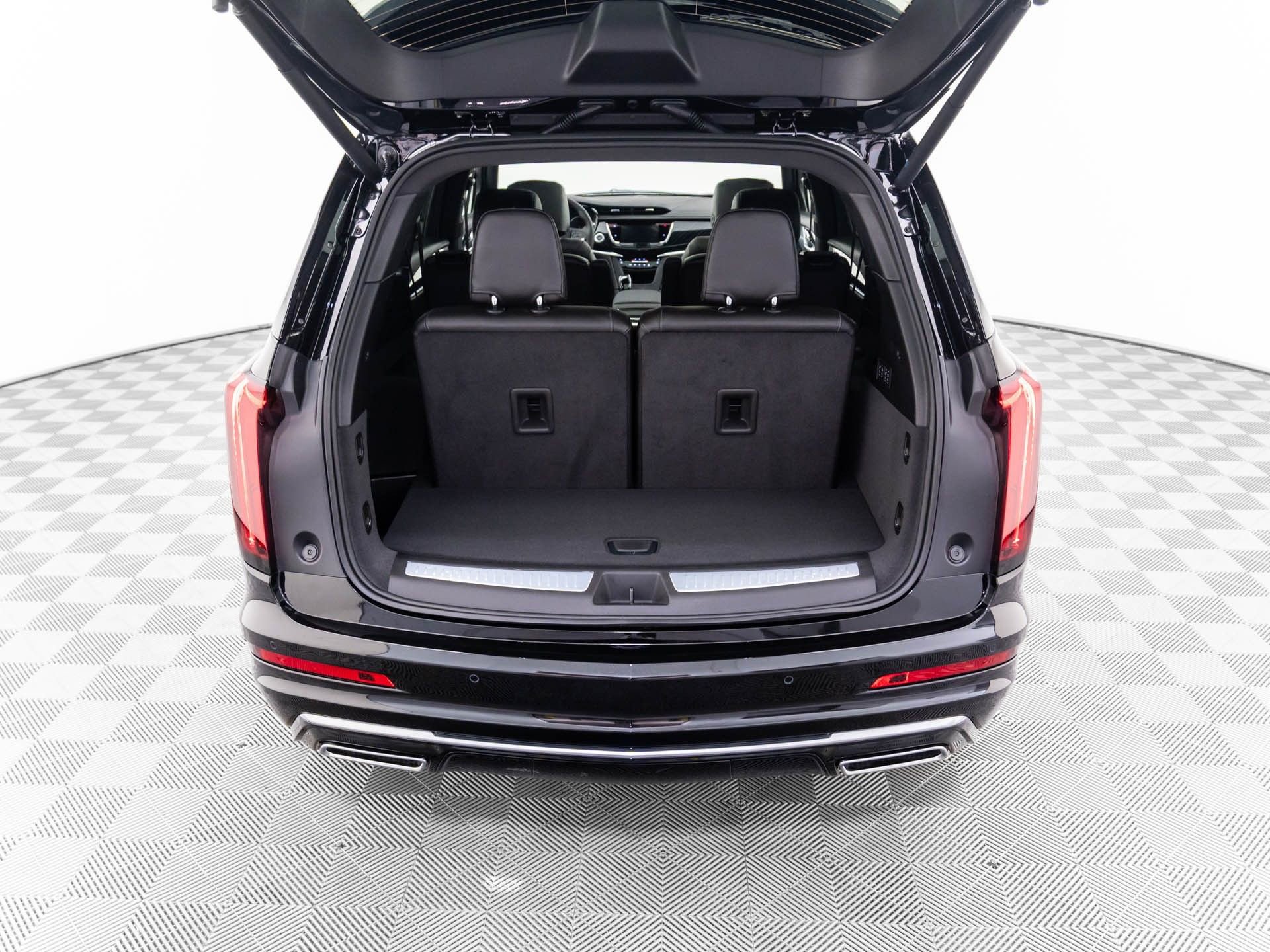 New 2025 Cadillac XT6 Premium Luxury image 28