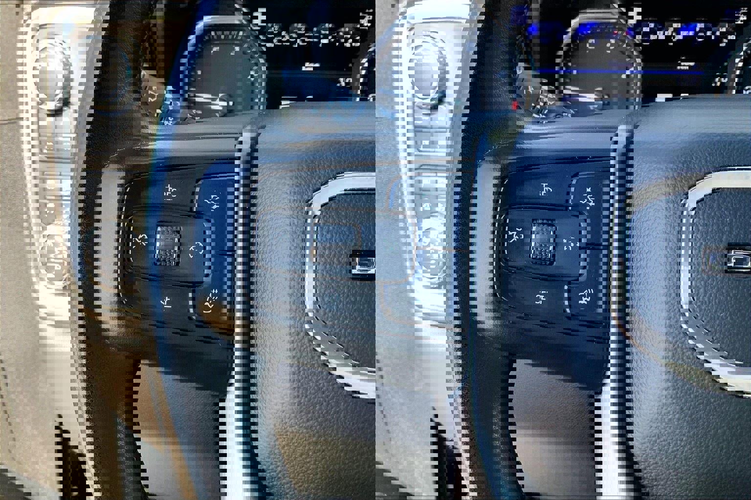 Used 2023 GMC Sierra 3500 Denali w/ Denali Ultimate Package image 16