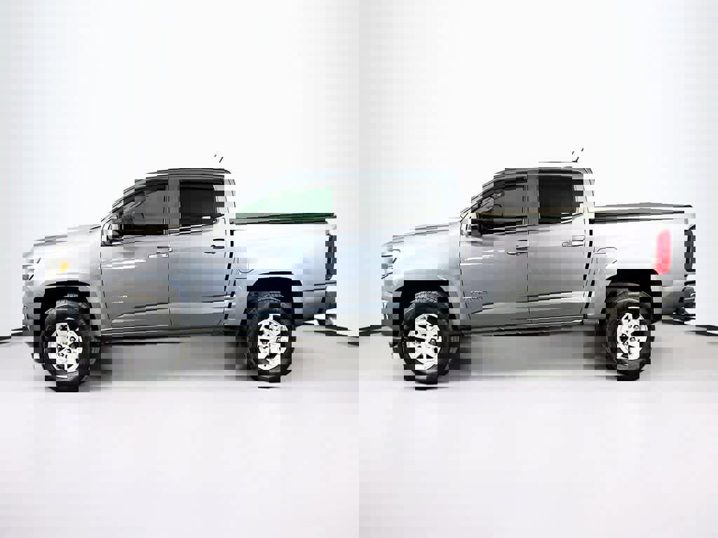 Used 2020 Chevrolet Colorado W/T w/ WT Convenience Package image 3