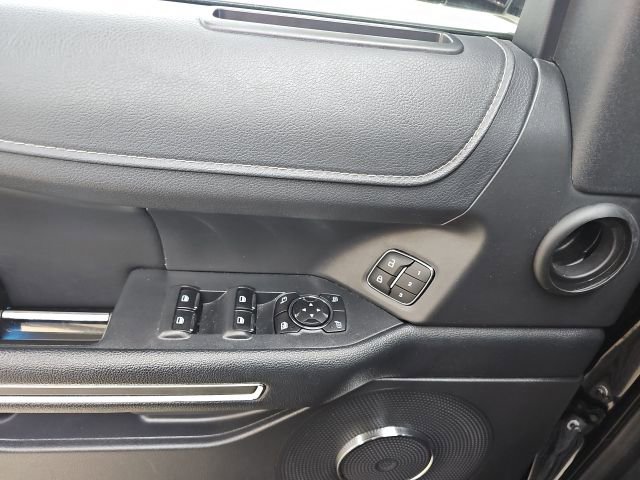 Used 2024 Ford Expedition Max XLT image 27