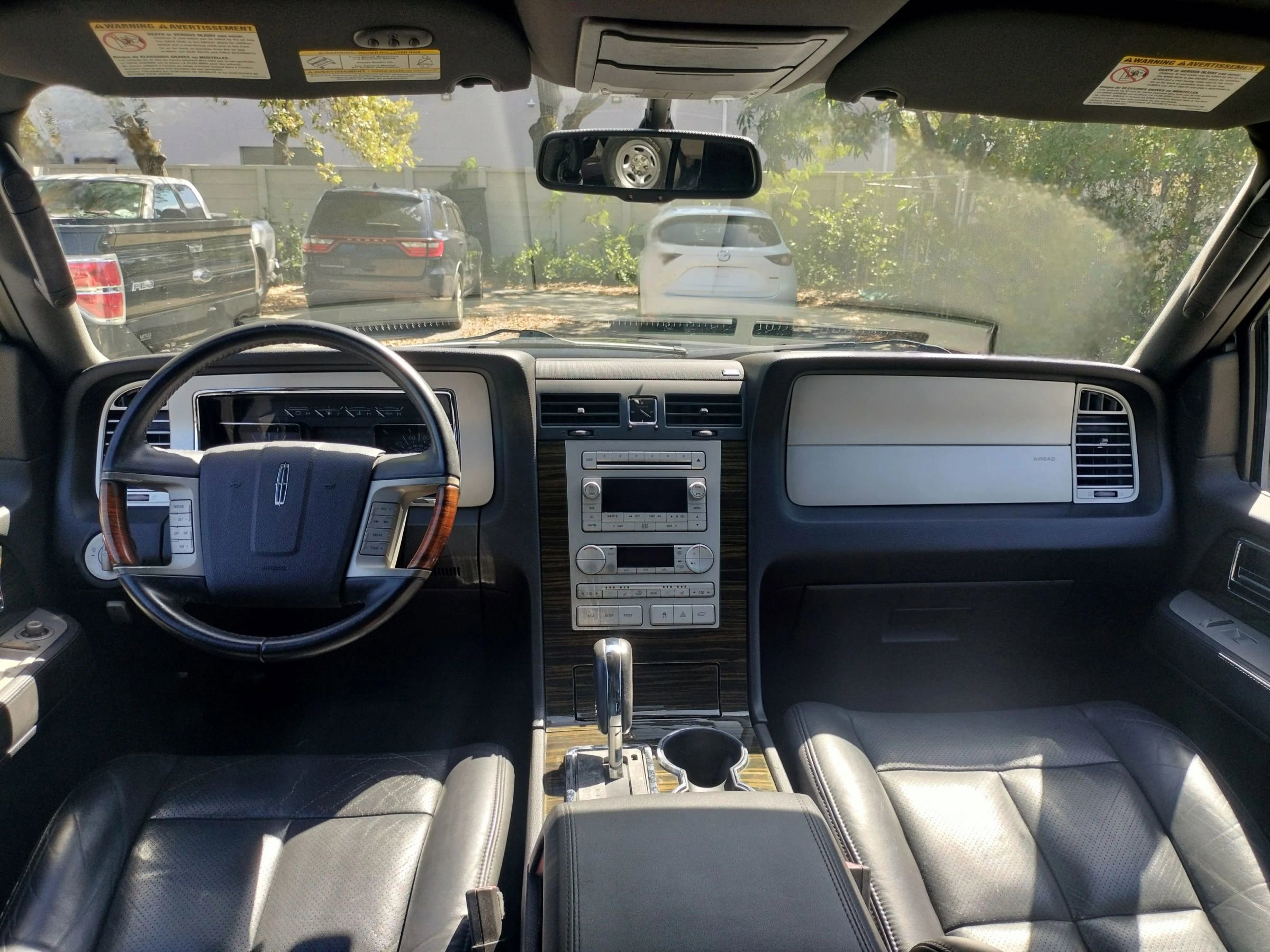 Used 2008 Lincoln Navigator 2WD image 24