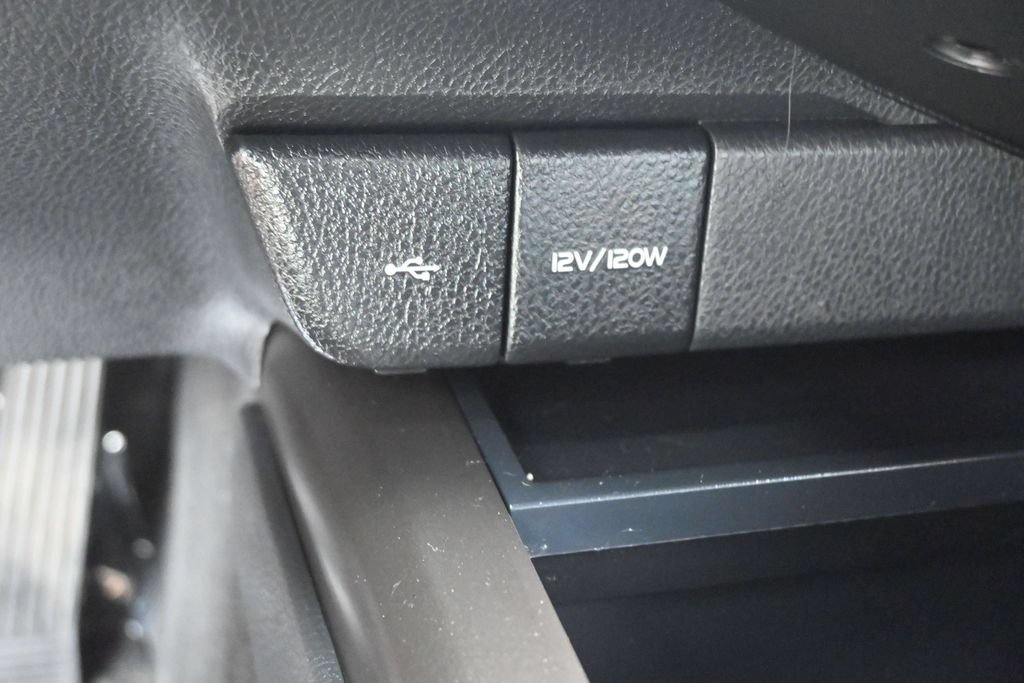 Used 2024 Toyota Camry SE FWD image 15