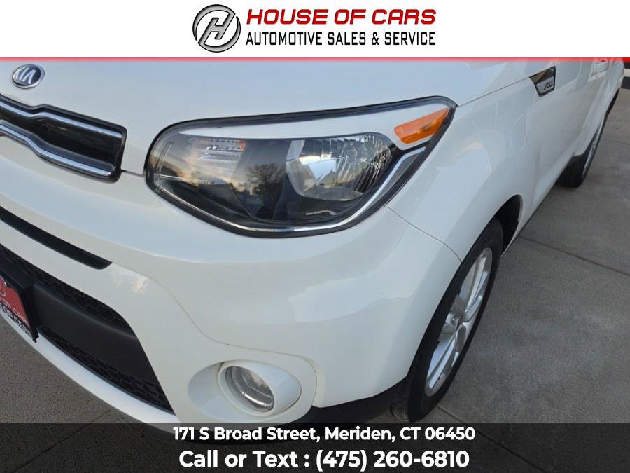 Used 2018 Kia Soul + FWD image 9