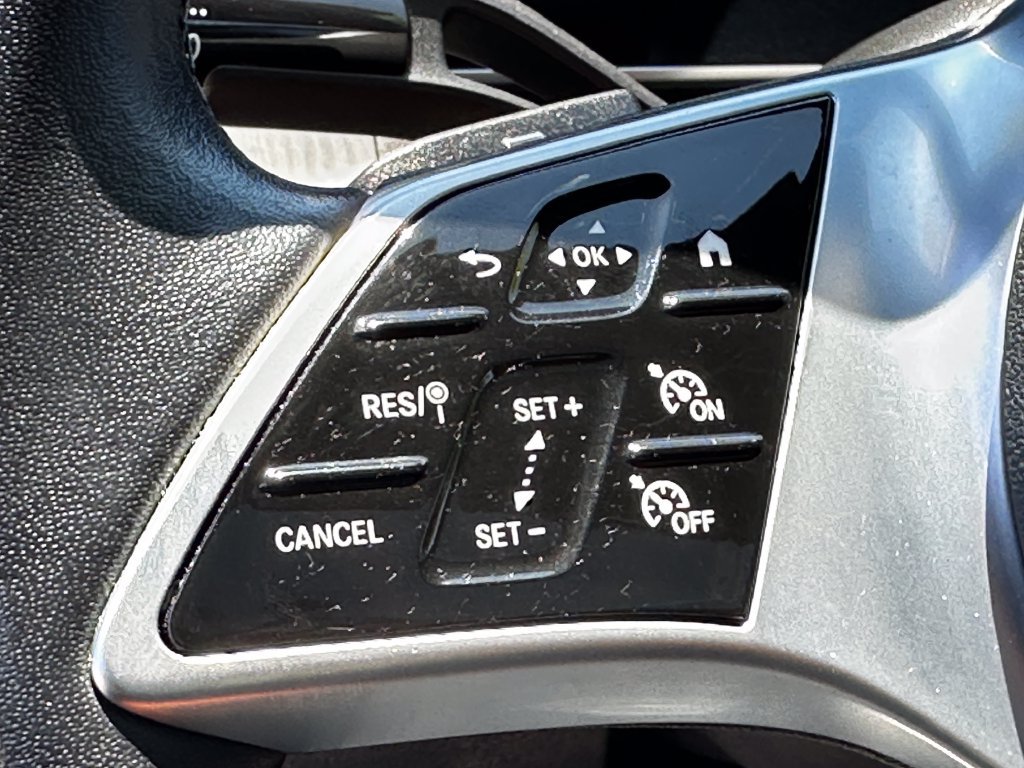 Certified 2025 Mercedes-Benz C 300 Sedan image 28