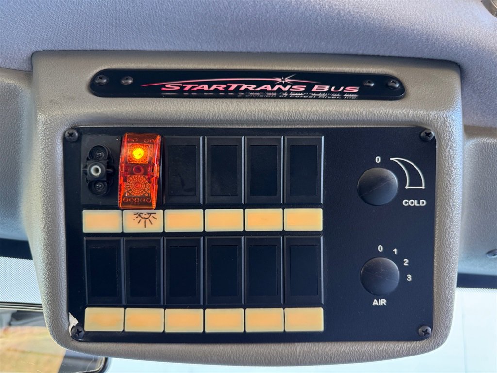 Used 2015 Chevrolet Express 3500 w/ Shuttle Bus Package image 12