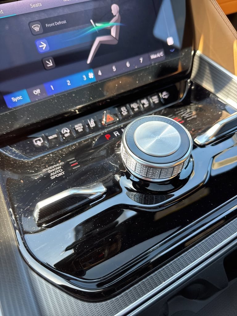 New 2026 Jeep Grand Wagoneer Summit AWD/4WD image 15