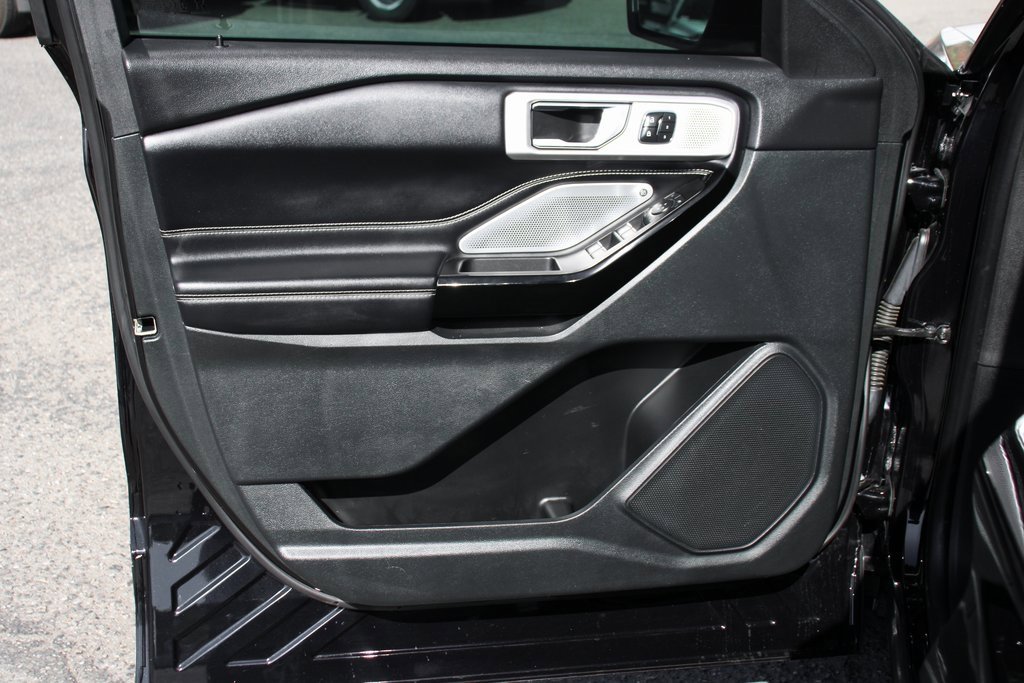 Used 2021 Ford Explorer ST w/ Equipment Group 401A image 16