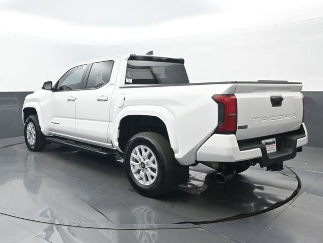 Used 2025 Toyota Tacoma SR5 RWD image 3