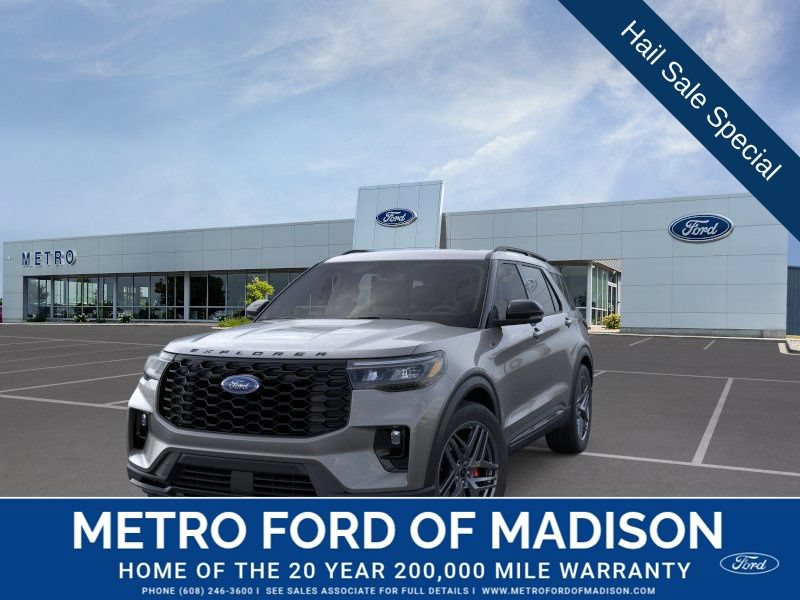 New 2026 Ford Explorer ST-Line w/ ST-Line Street Pack AWD/4WD image 2