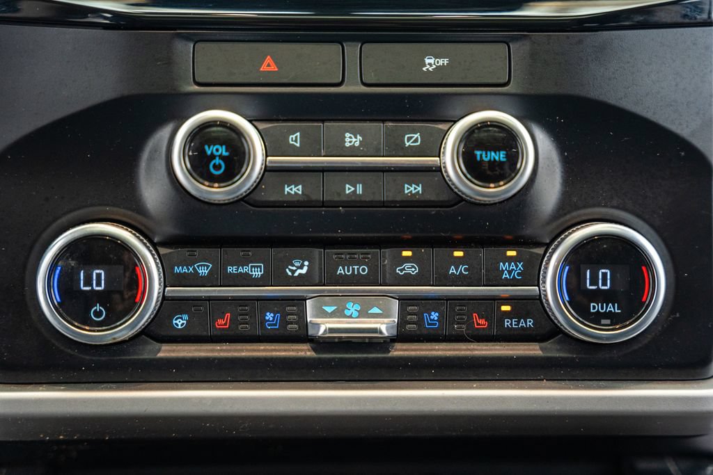 Used 2022 Ford Expedition XLT AWD/4WD image 27