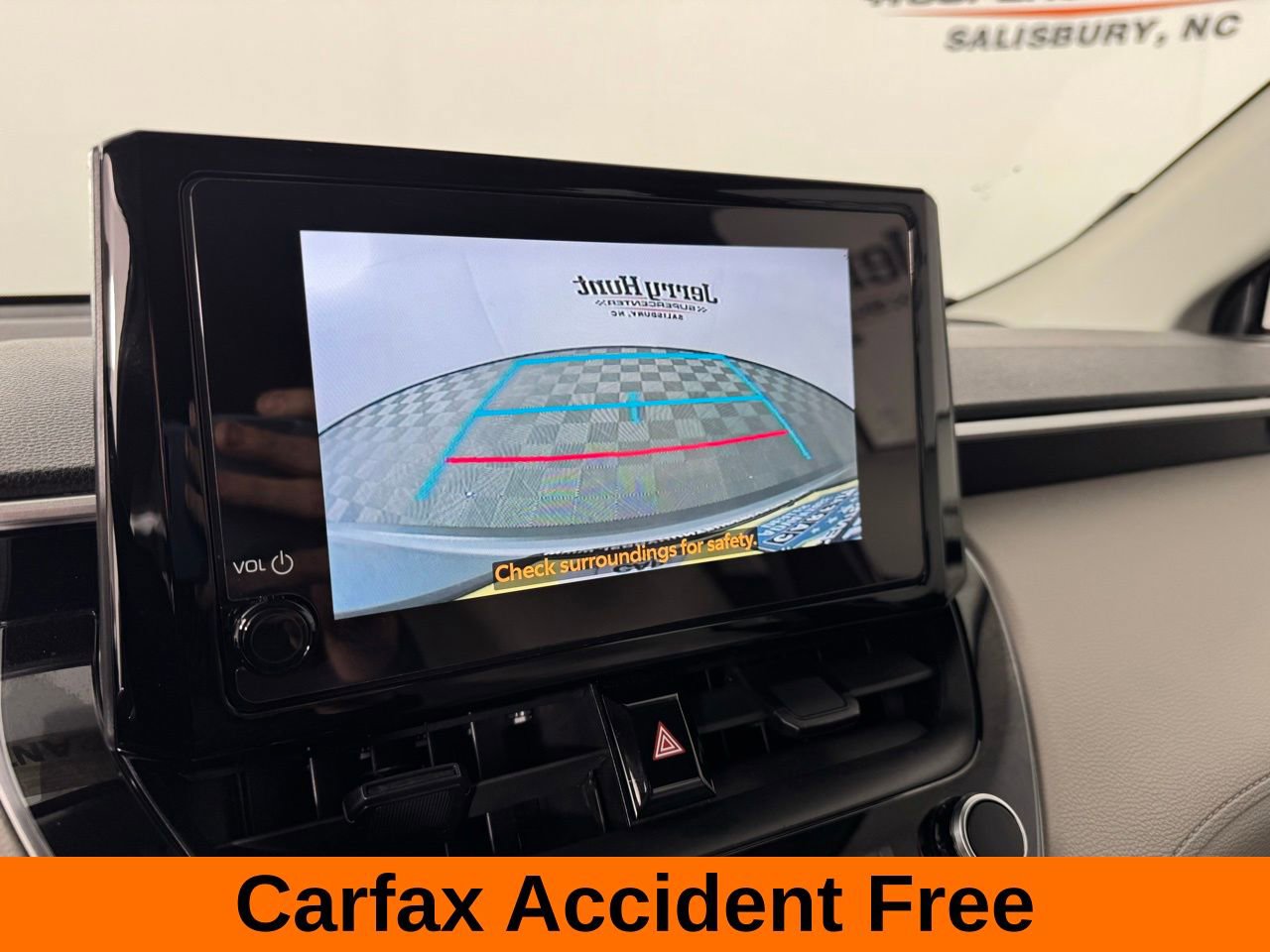 Used 2024 Toyota Corolla Cross L image 3