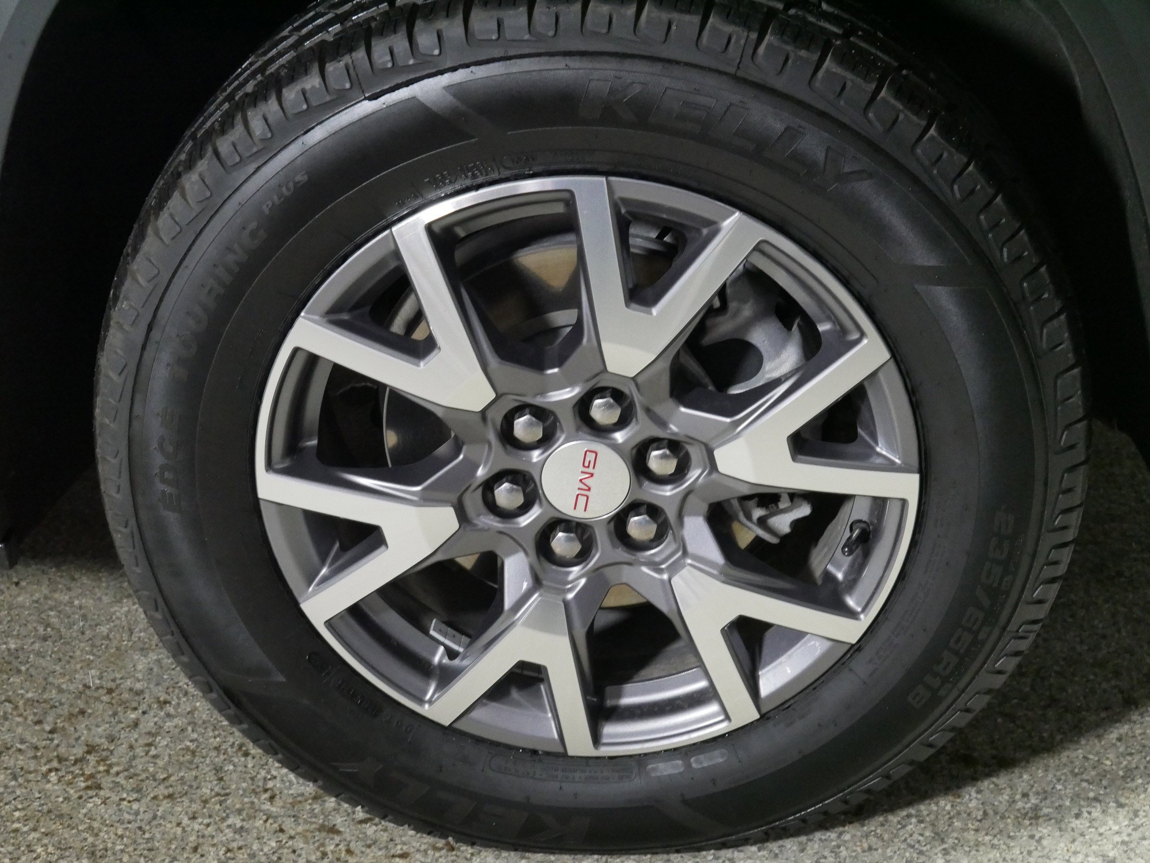 Used 2023 GMC Acadia SLT w/ Preferred Package image 15