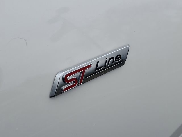 Certified 2024 Ford Escape ST-Line w/ Tech Pack #1 AWD/4WD image 6