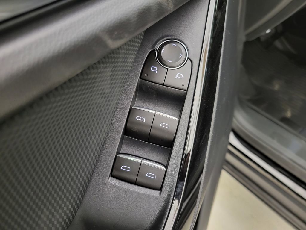 New 2026 Chevrolet Equinox RS w/ Convenience Package III FWD image 33