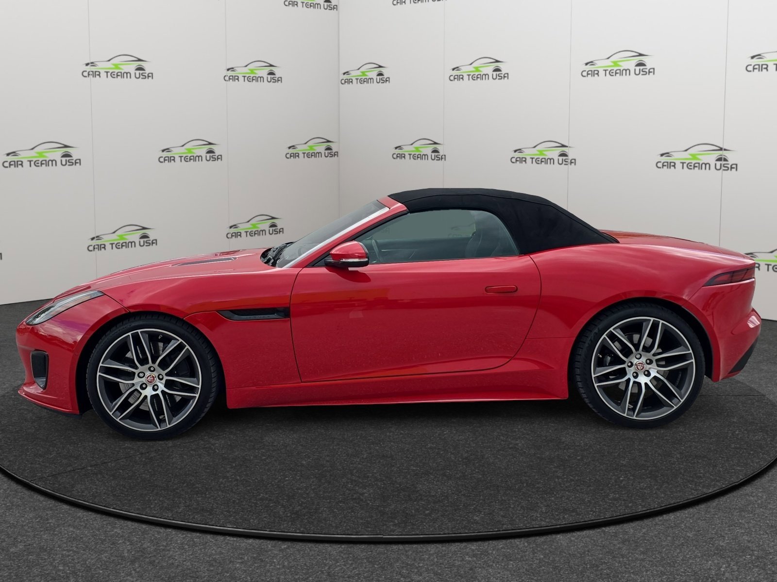 Used 2018 Jaguar F-TYPE R-Dynamic image 7