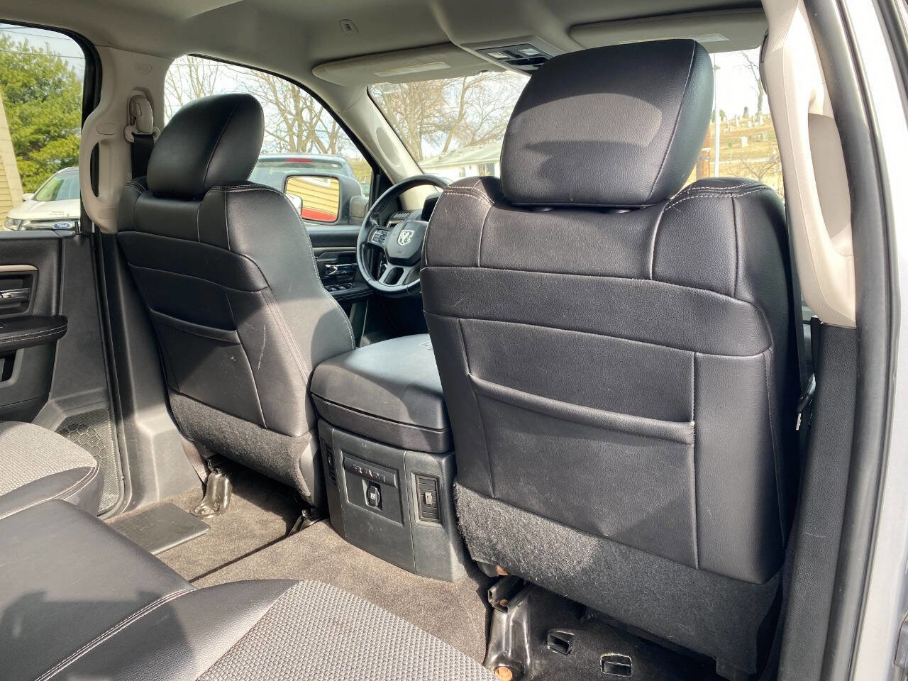 Used 2017 RAM 1500 Sport image 29