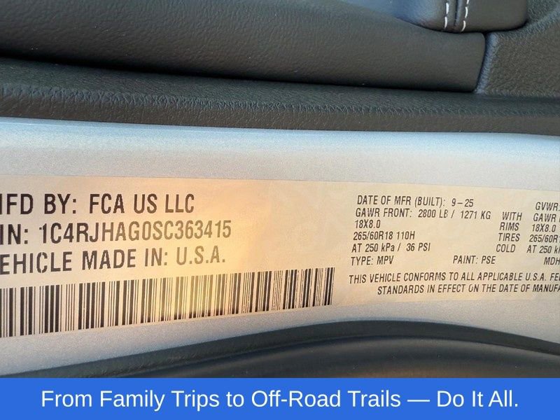 New 2025 Jeep Grand Cherokee Altitude image 15