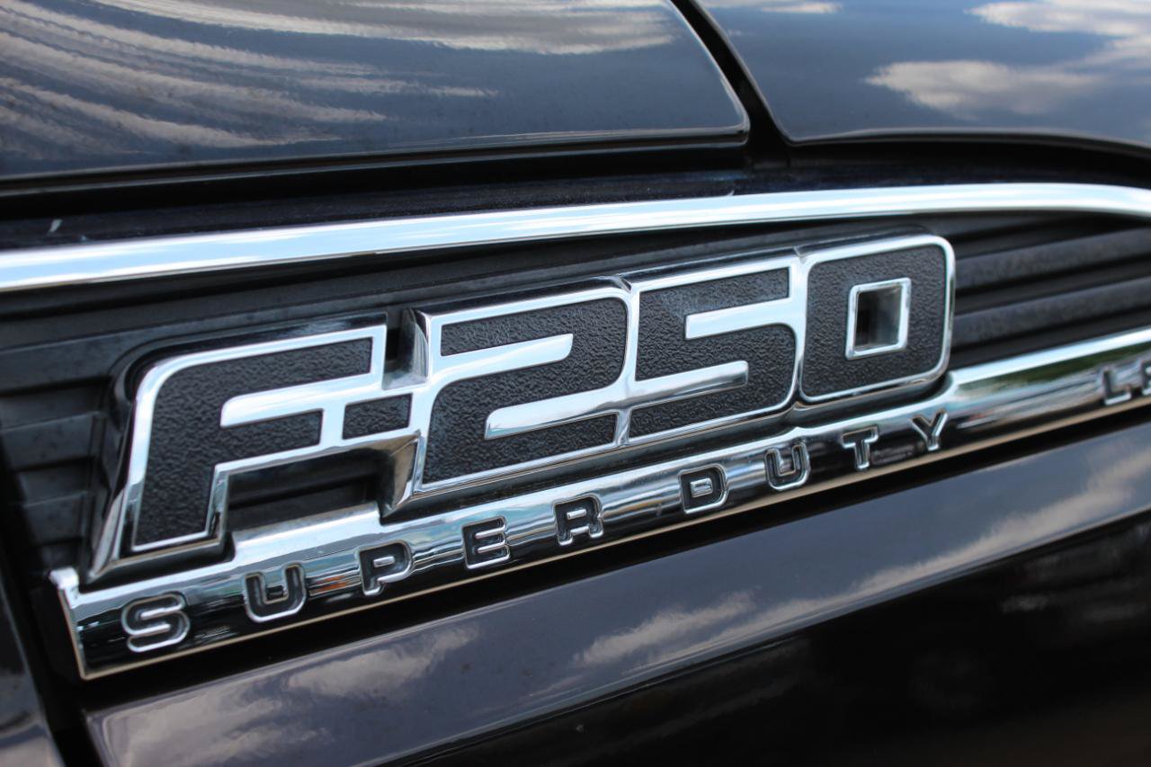 Used 2013 Ford F250 Lariat w/ Lariat Ultimate Pkg AWD/4WD image 11