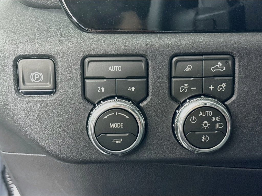 New 2026 GMC Sierra 1500 SLT w/ SLT Convenience Package AWD/4WD image 10