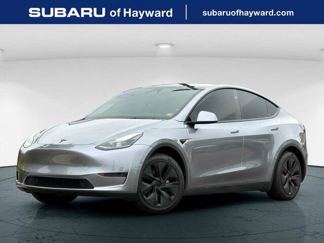Used 2025 Tesla Model Y Long Range RWD image 1