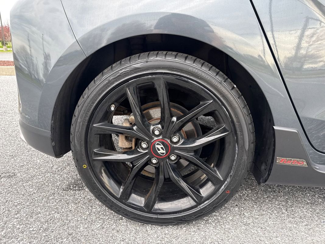 Used 2019 Hyundai Veloster Turbo R-Spec FWD image 32