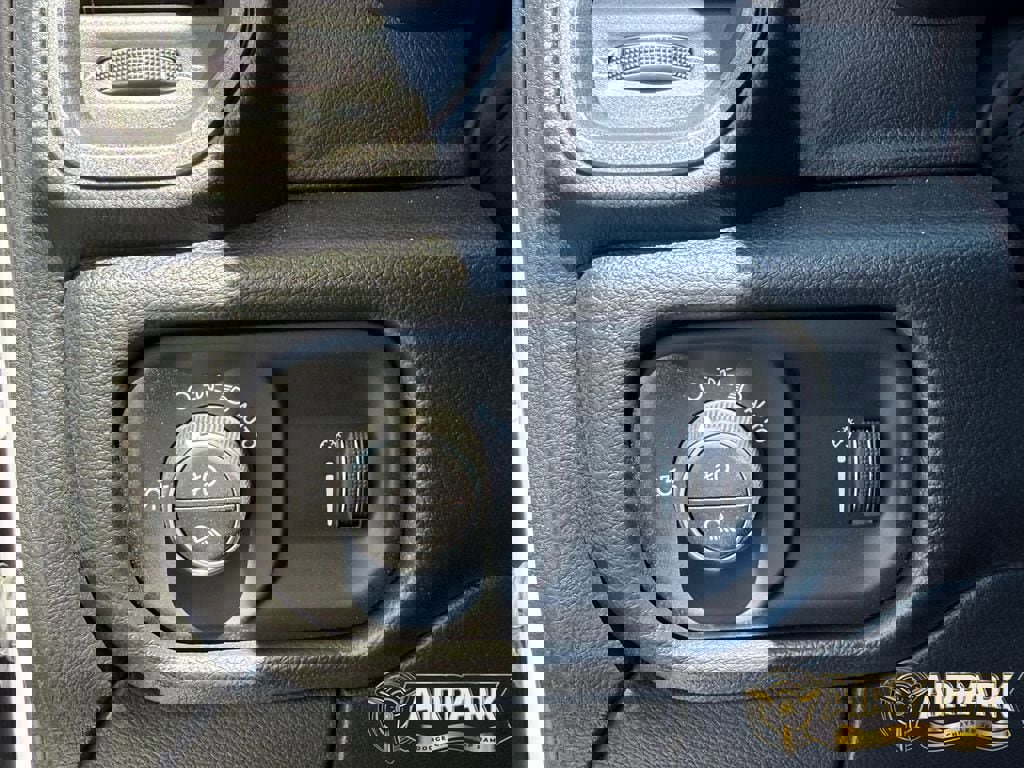 New 2026 RAM 3500 Tradesman AWD/4WD image 14