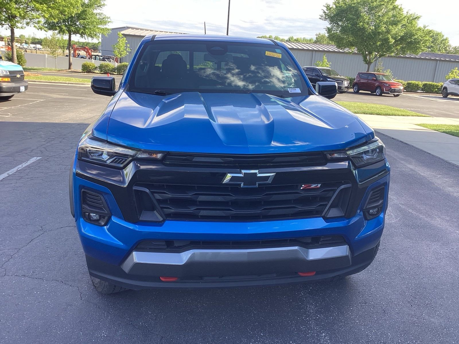Used 2023 Chevrolet Colorado Z71 w/ Z71 Convenience Package 2 image 4