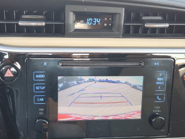 Used 2018 Toyota Corolla LE FWD image 13