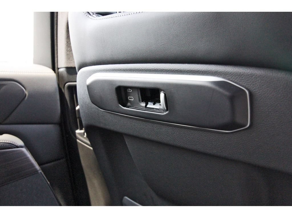 Used 2025 BMW X5 sDrive40i w/ Parking Assistance Package RWD image 16