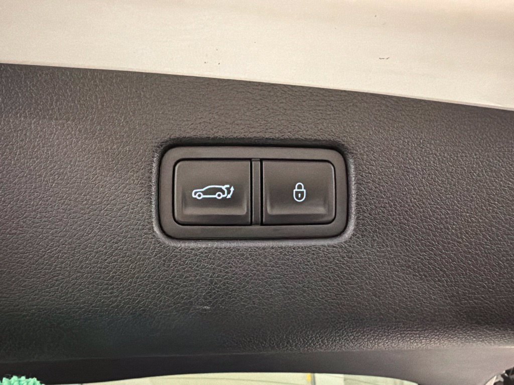 Used 2023 Genesis GV70 2.5T w/ Advanced Package AWD/4WD image 36