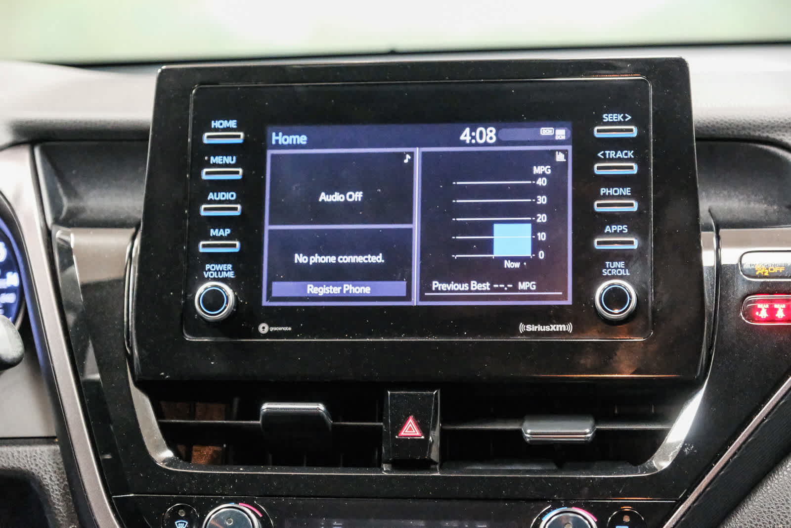Used 2022 Toyota Camry SE w/ Carpet Mat Package (TMS) FWD image 18