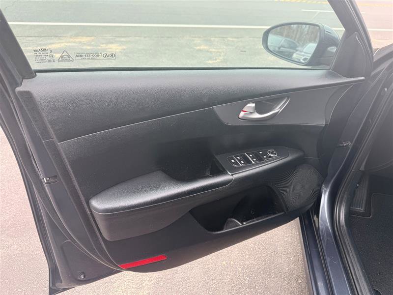 Used 2019 Kia Forte Sedan image 9