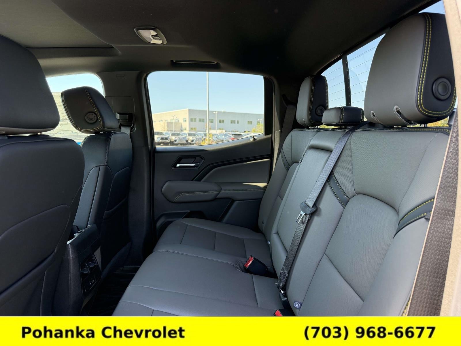 New 2026 Chevrolet Colorado ZR2 w/ Technology Package AWD/4WD image 13