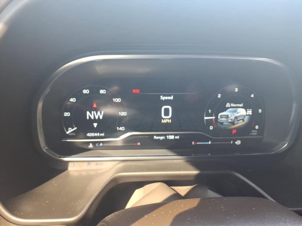 Used 2024 GMC Yukon SLT image 23