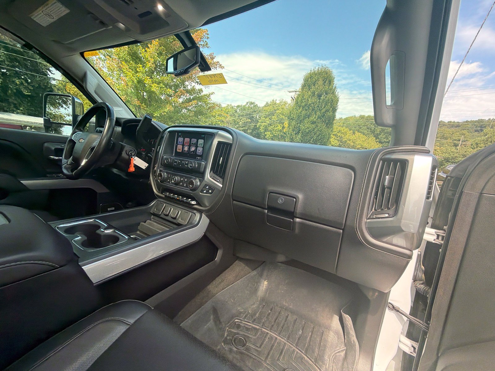 Used 2018 Chevrolet Silverado 2500 LTZ w/ Duramax Plus Package AWD/4WD image 32